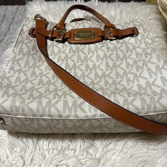 Michael Kors : Large Hamilton Tote bag. - Picture 2 of 8